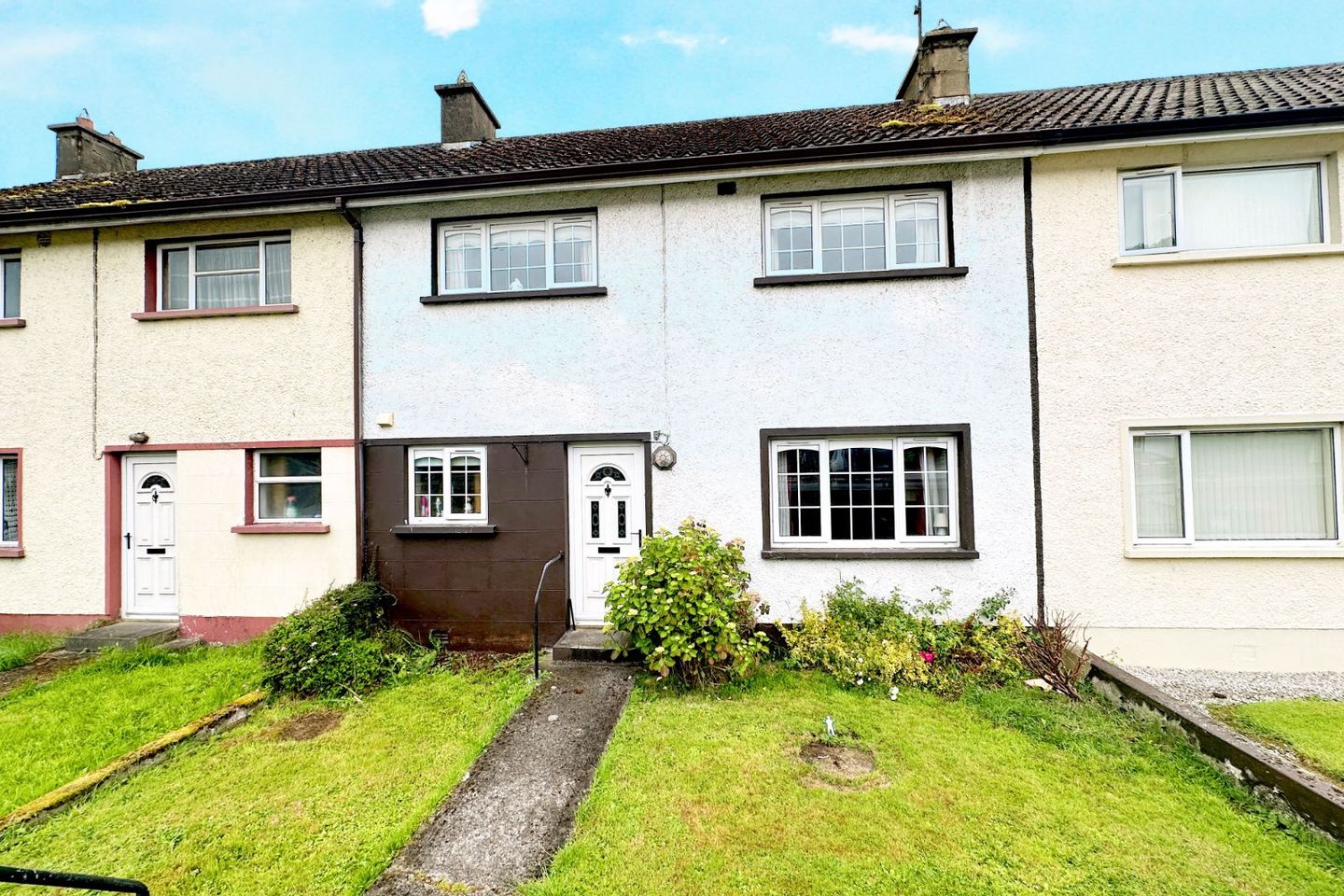 3 Clones Road, Newbliss, Newbliss, Co. Monaghan, H18AH97 is for sale on