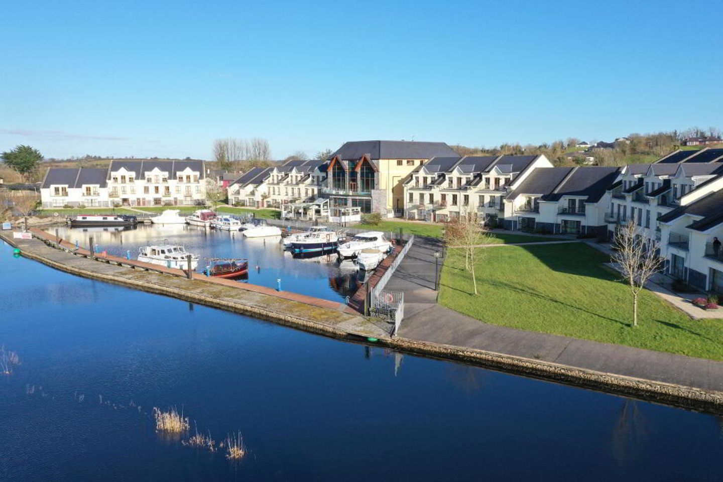 Apartment 4 Leitrim Marina, Main Street, Leitrim Village, Leitrim, Co