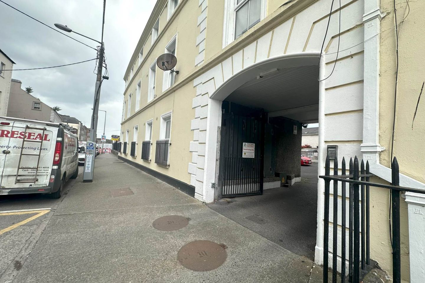 33 Fair Street House, Fair Street, Drogheda, Co. Louth, A92VH77 is for