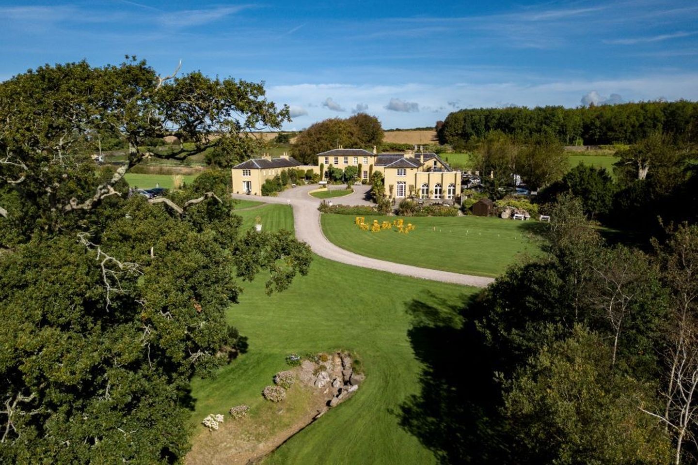 BALLINACURRA HOUSE, Ballinacurra, Kinsale, Co. Cork, P17YF76 is for