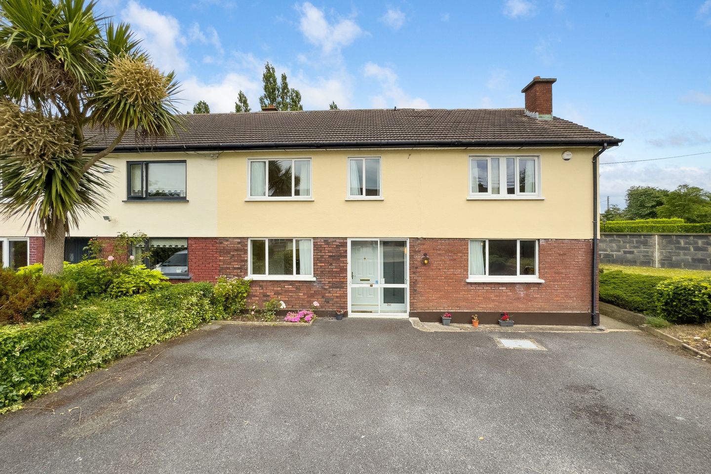 65 Taney Crescent, Goatstown, Dundrum, Dublin 14, D14FY62 is for sale
