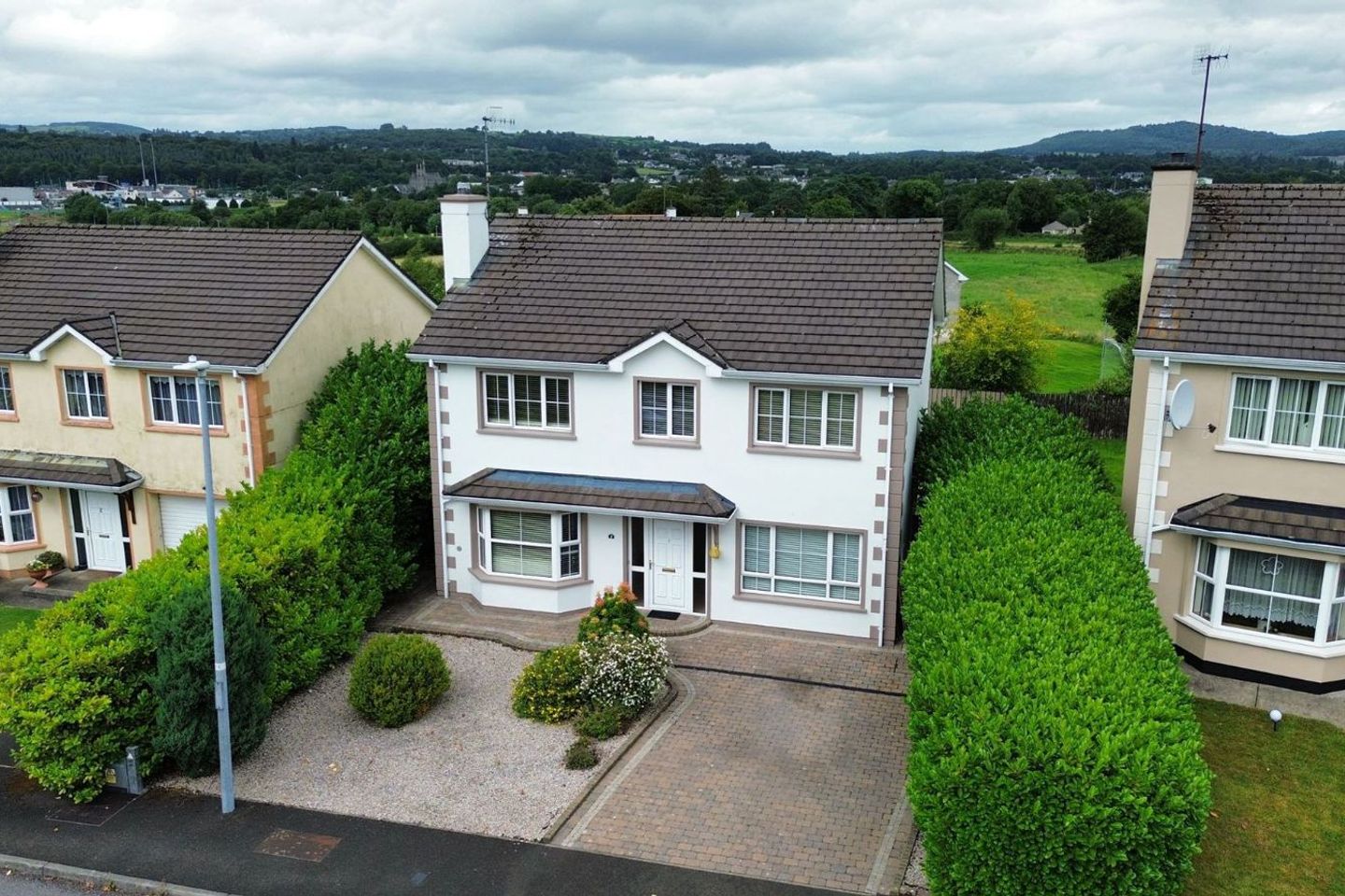 3 Lawnsdale, Navenny, Ballybofey, Ballybofey, Co. Donegal, F93HY47