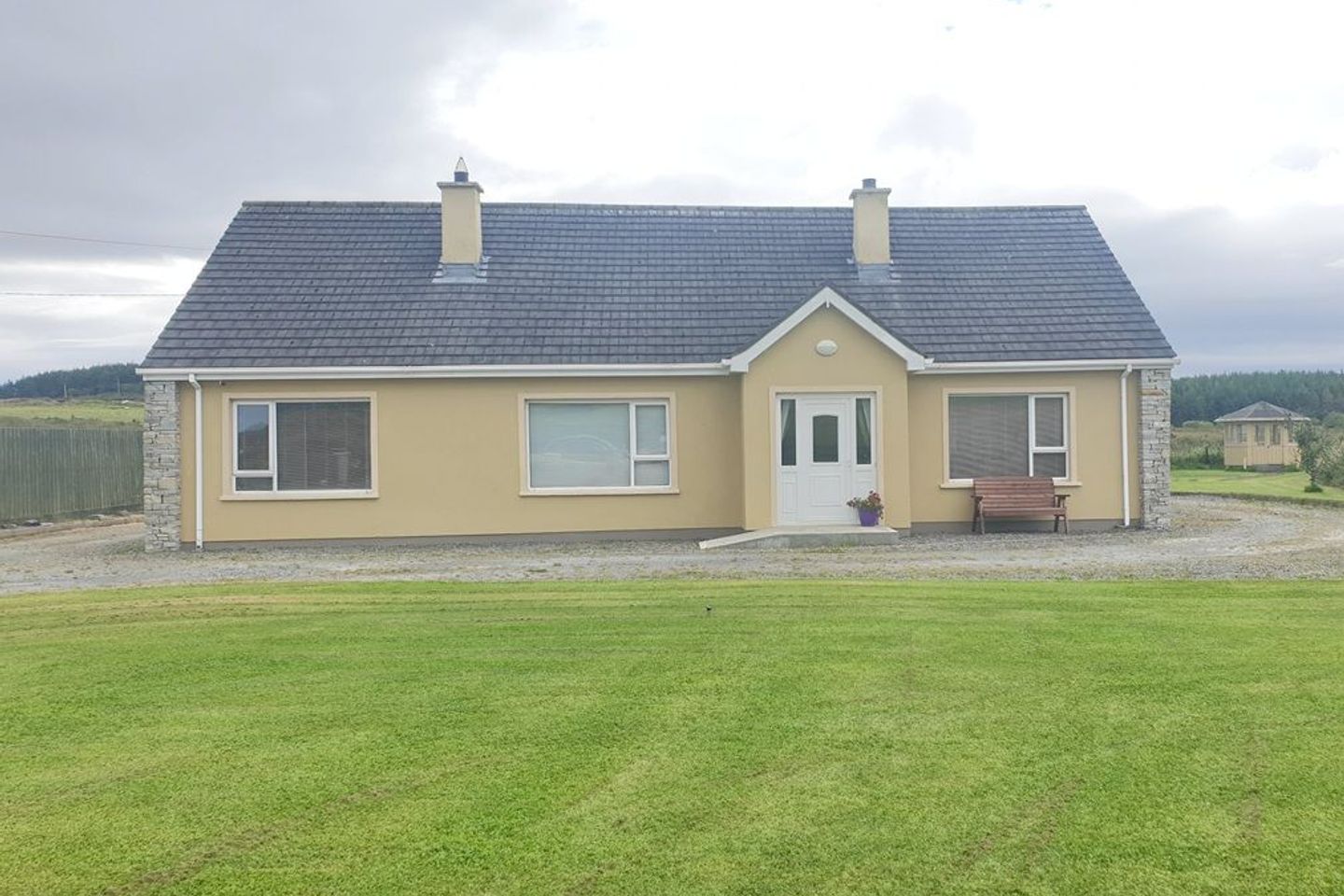 Cruck House, Glenagannon, Carndonagh, Gleneely, Co. Donegal, F93HP22