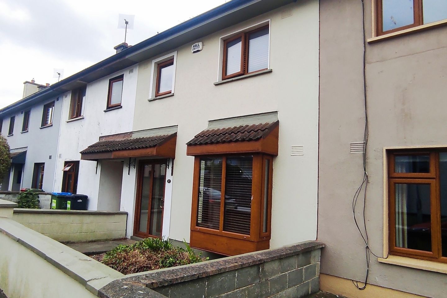 89 Spafield Cresent, Cashel, Co. Tipperary is for sale on Daft.ie