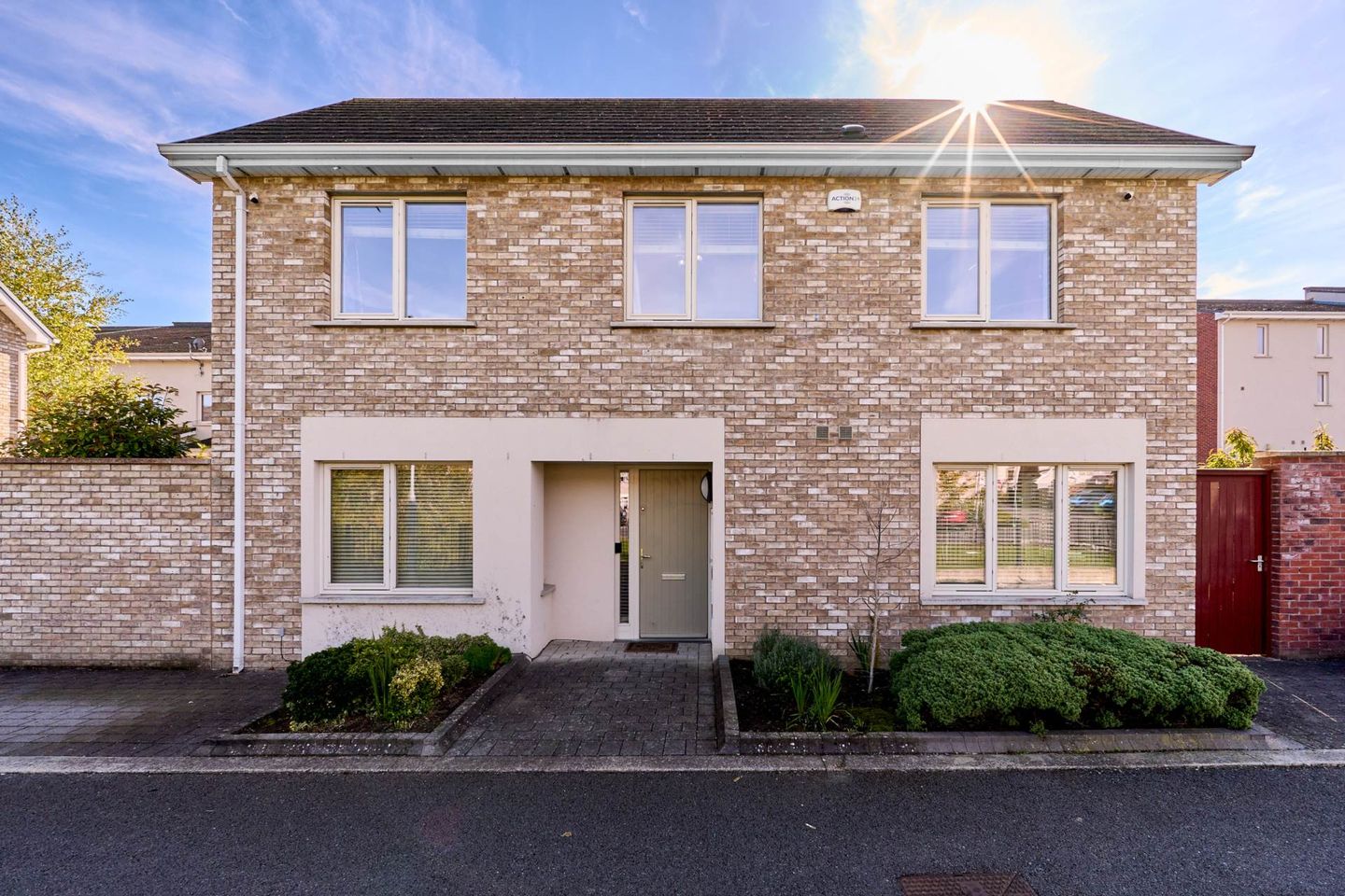 1 Phelan Drive East, Royal Canal Park, Ashtown, Dublin 15, D15TK2P