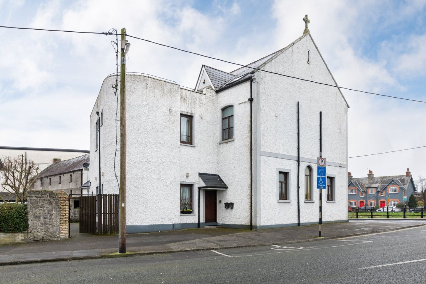 2 De Montfort, Convent Road, Tullamore, Co. Offaly