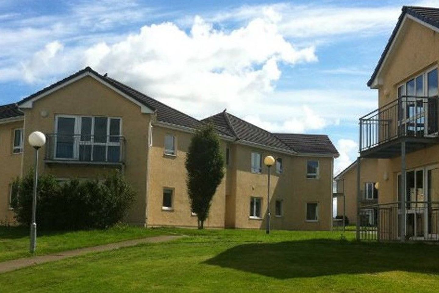 Apartment 13a , Thomond Village, Old Cratloe Road, Caherdavin, Co. Limerick, V94DY95 is for sale