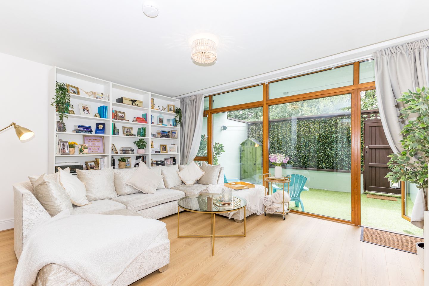 16 Kilkee House, Clare Village, Clarehall, Dublin 17, D17HV58 is for