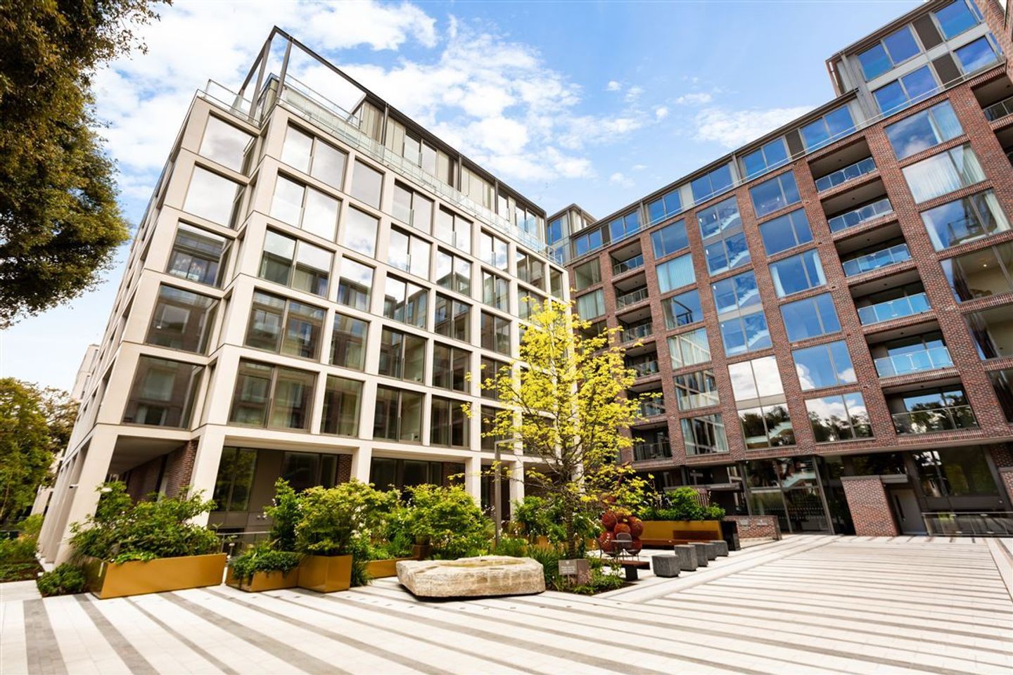 Apartment 31, The Barrington, Lansdowne Place, Ballsbridge, Dublin 4, D04W7P8