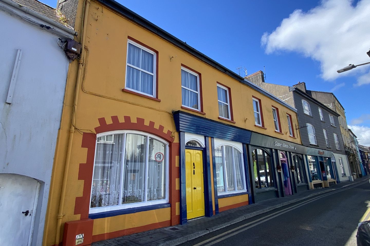 52 Main Street, Kinsale, Co. Cork, P17VR99 is for sale on Daft.ie