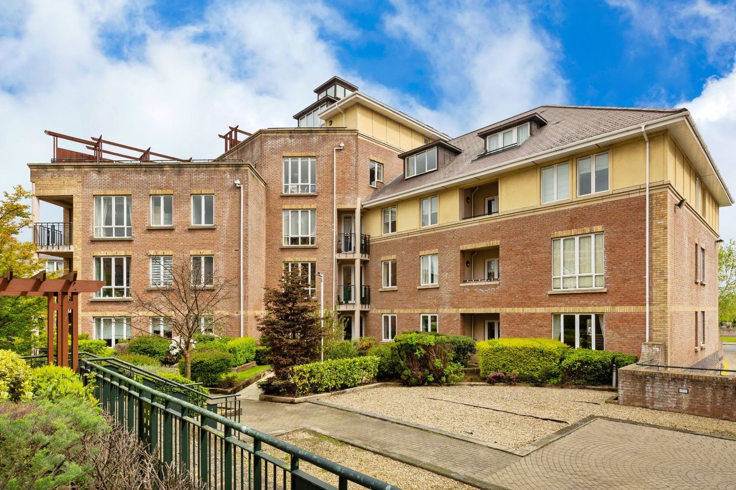 Apt 7 House 1, Linden Square, Blackrock, Co. Dublin, A94XY66 is for