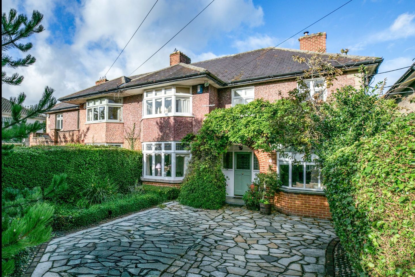 2 Thorncliffe Park, Rathgar, Dublin 6, D14HY43