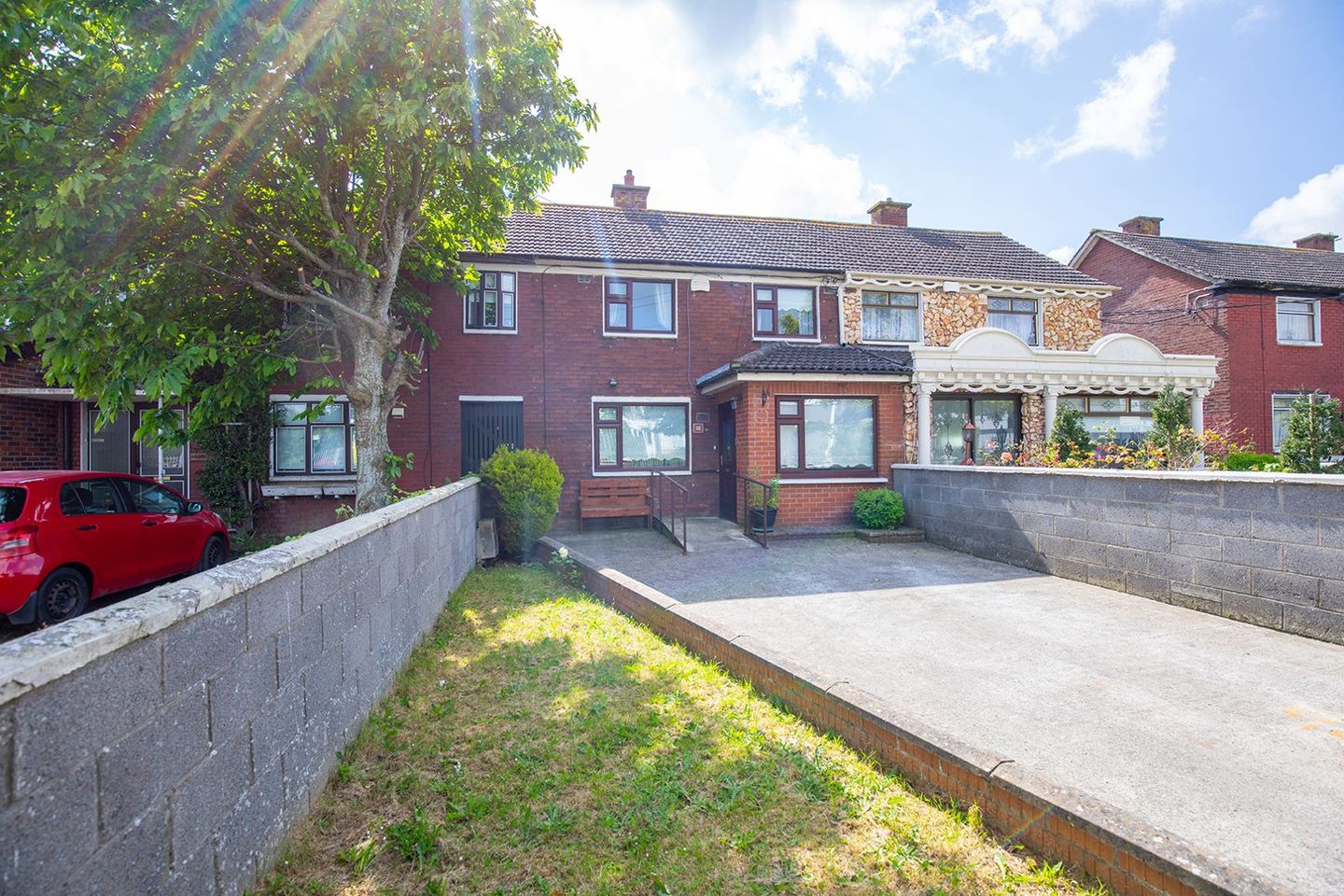 52 Bunratty Drive, Coolock, Dublin 17, D17TE86 is for sale on Daft.ie