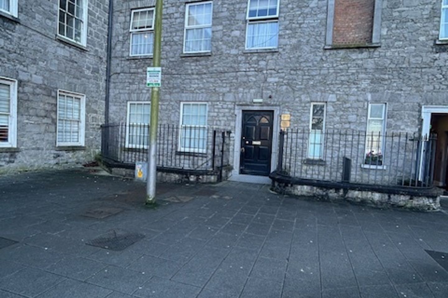Apartment 7, 2 John's Square, Limerick City, Co. Limerick, V94HH66 is