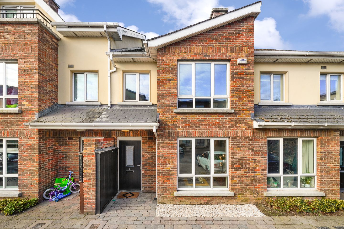 5 St. Edmunds Park, Lucan, Co. Dublin