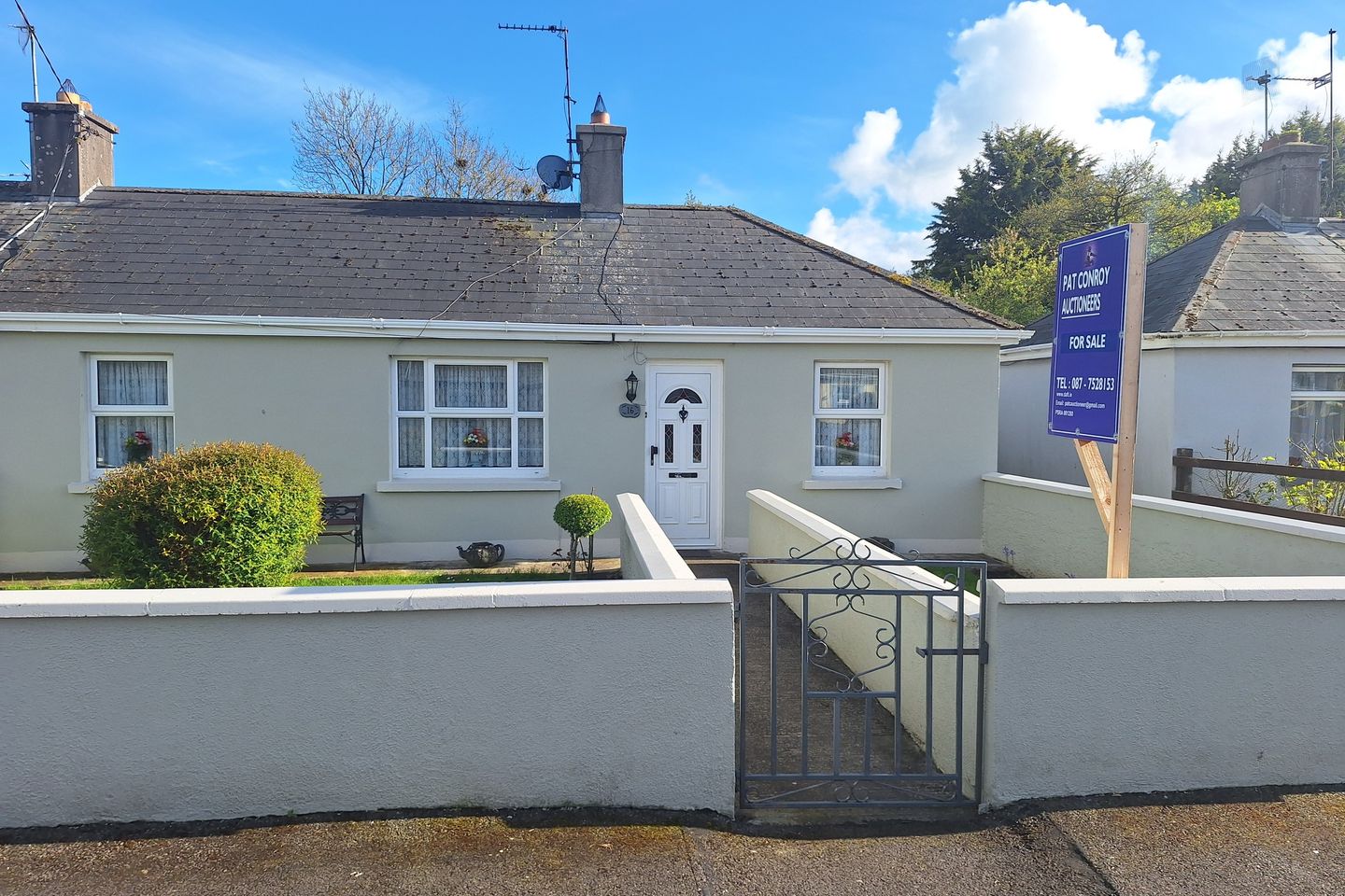 16 Emmett Terrace, Mountmellick, Co. Laois, R32NX03 is for sale on Daft.ie