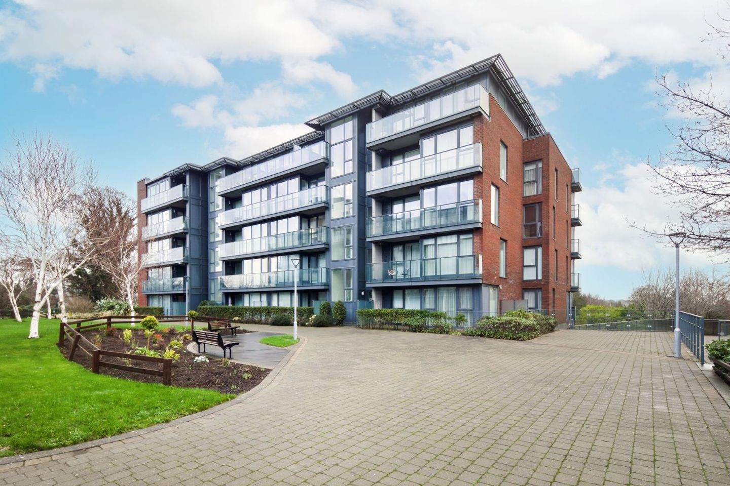 Apartment 3, Larkspur Hall, Levmoss Park, Leopardstown, Dublin 18, D18R963