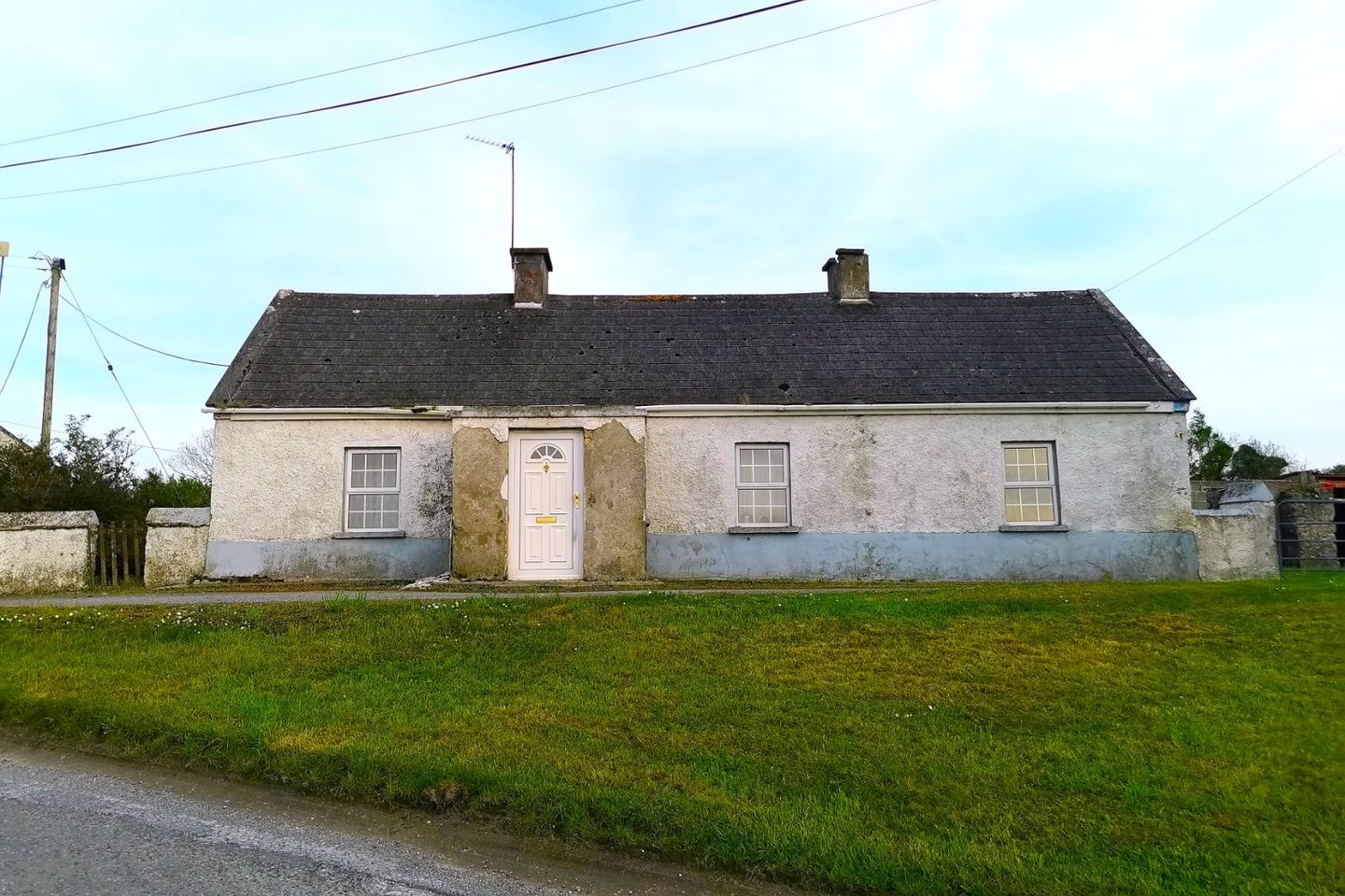Clonfanlough Hill, Clonmacnoise, Clonfanlough, Co. Offaly, N37WY68