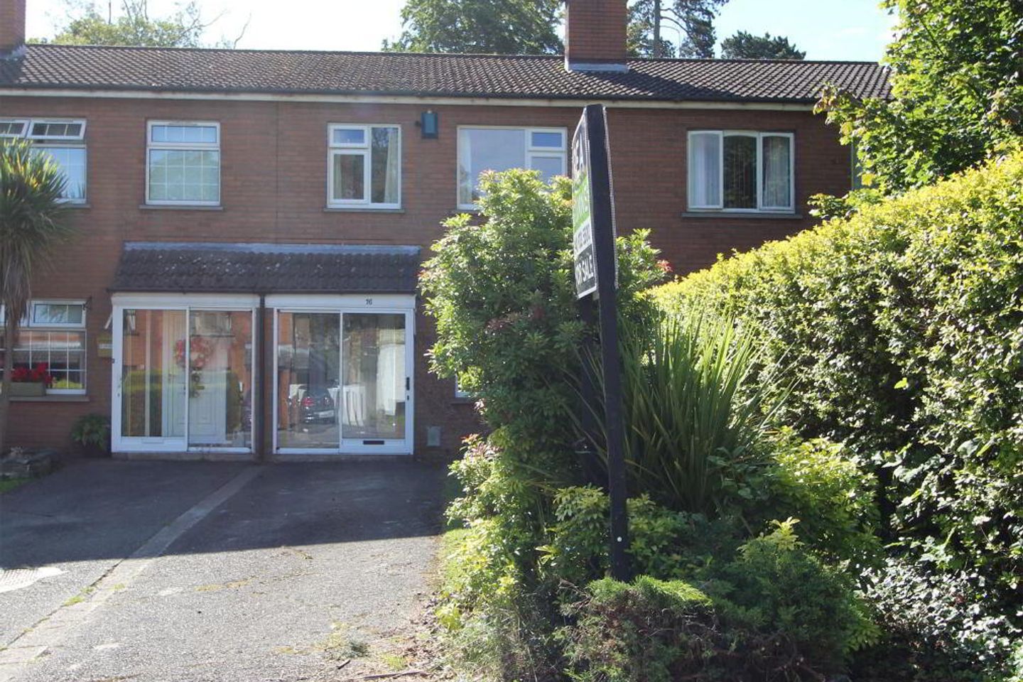 16 Castle Park, Castleblayney Road, Dundalk, Co. Louth, A91W0D9 is for sale on Daft.ie