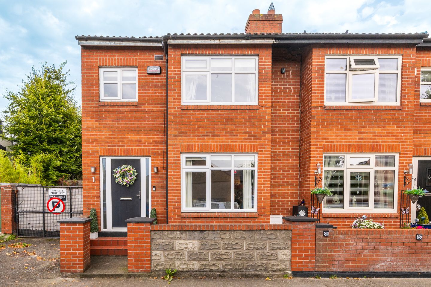 1 Rosary Terrace, Irishtown, Irishtown, Dublin 4, D04H7E2 is for sale