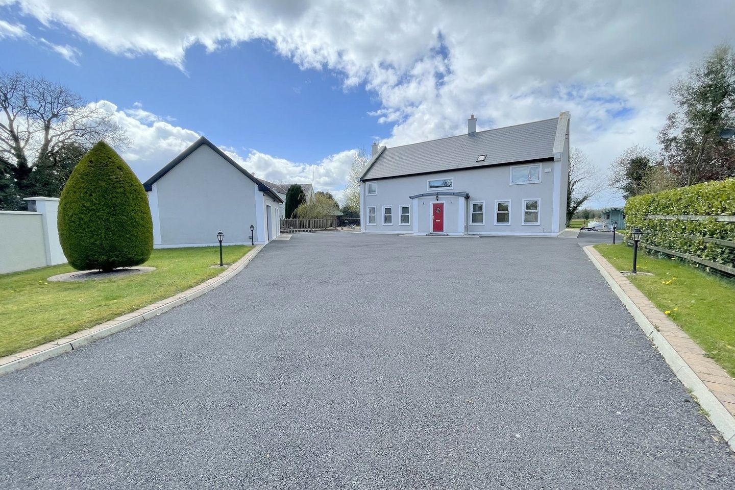 13 Slí Moinear, Moydow, Moydow, Co. Longford, N39K728 is for sale on