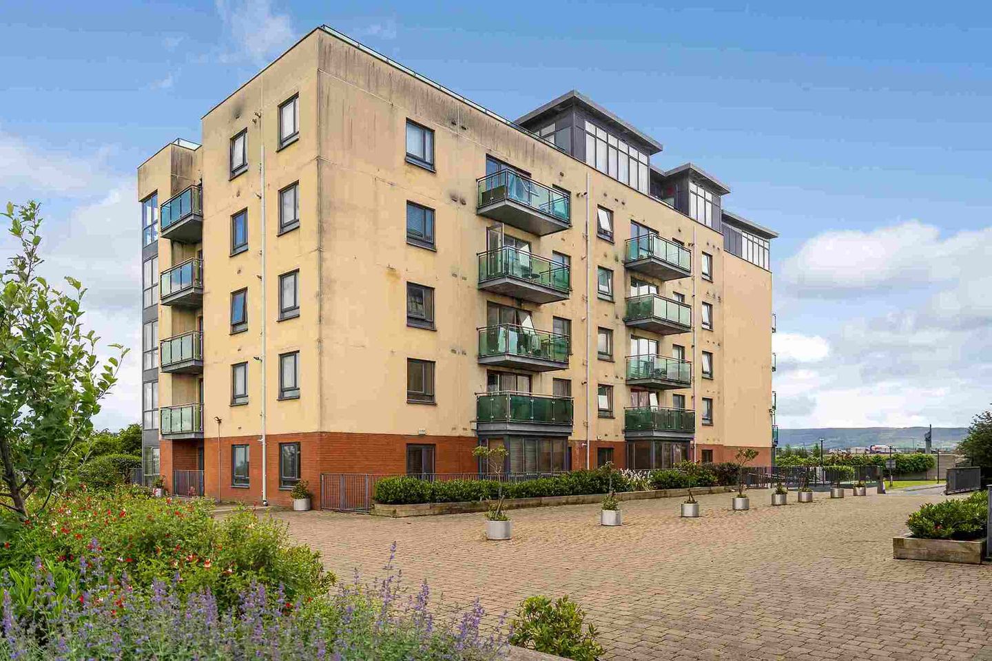 68 Highgrove, Mount Talbot, D22 YH75, Clondalkin, Dublin 22