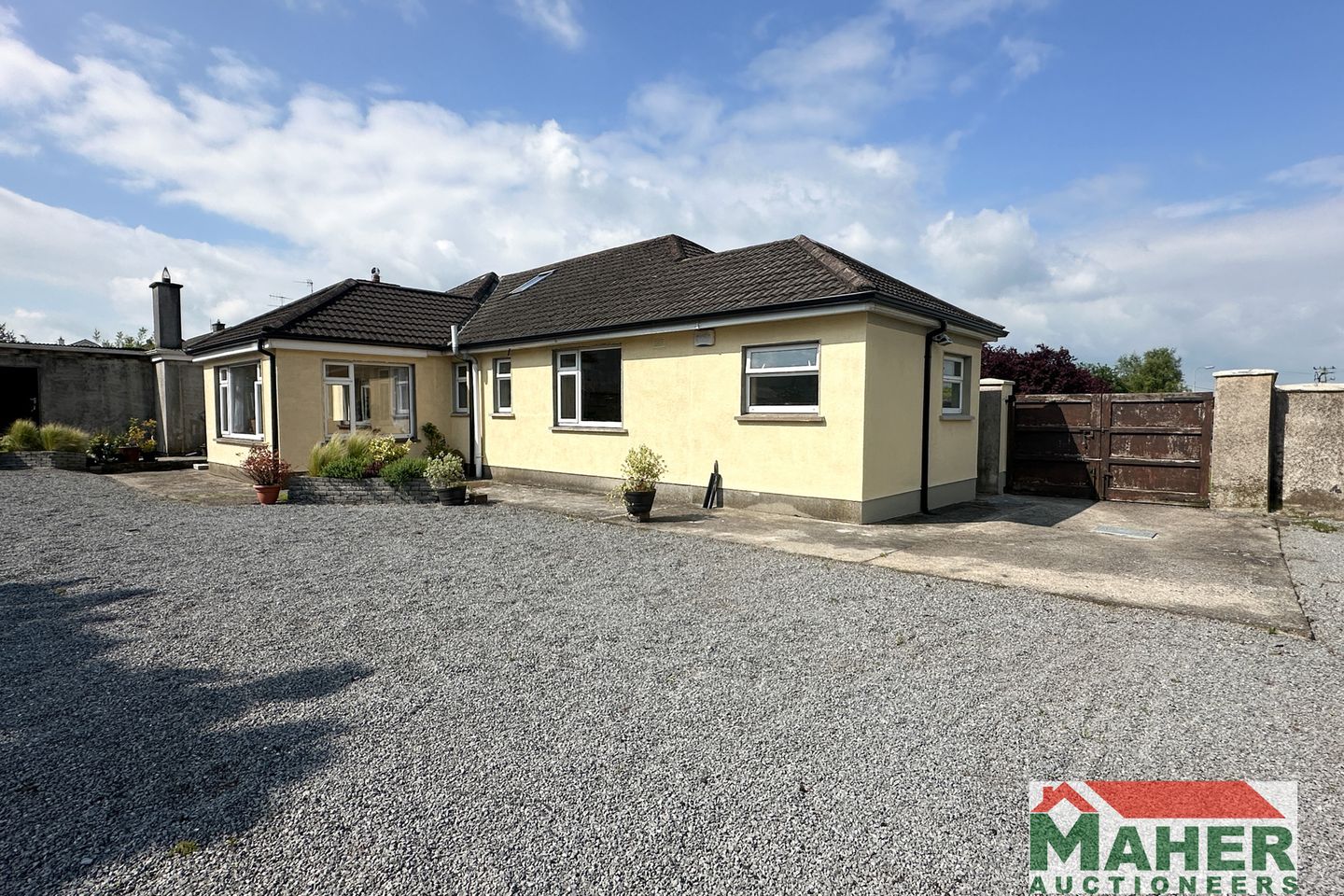 Ashlawn, Hillview, Cashel, Co. Tipperary, E25V997 is for sale on Daft.ie