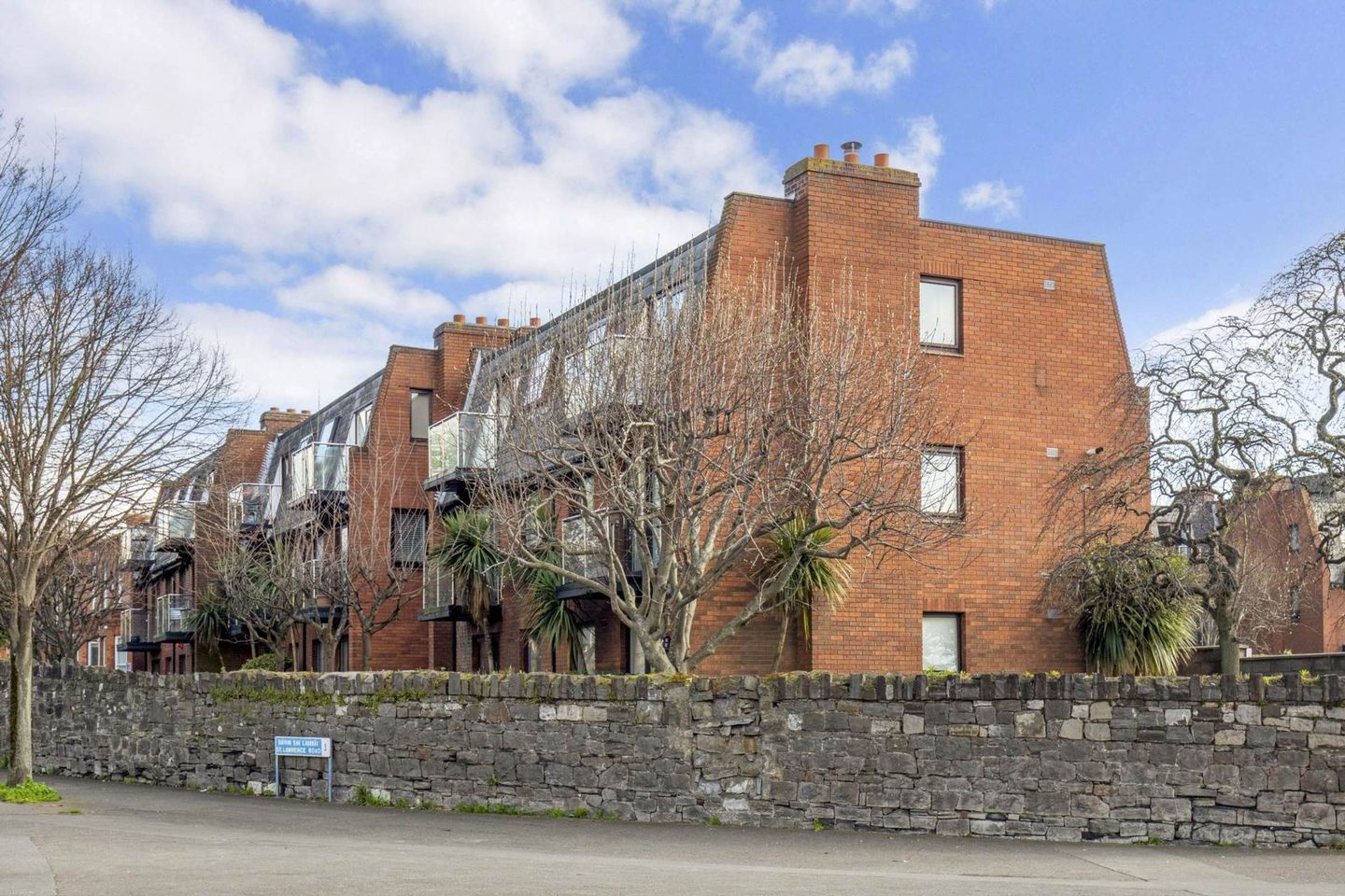 Apt 8 Carlton Court, St Lawrence Road, Clontarf, Dublin 3, D03CP48 is