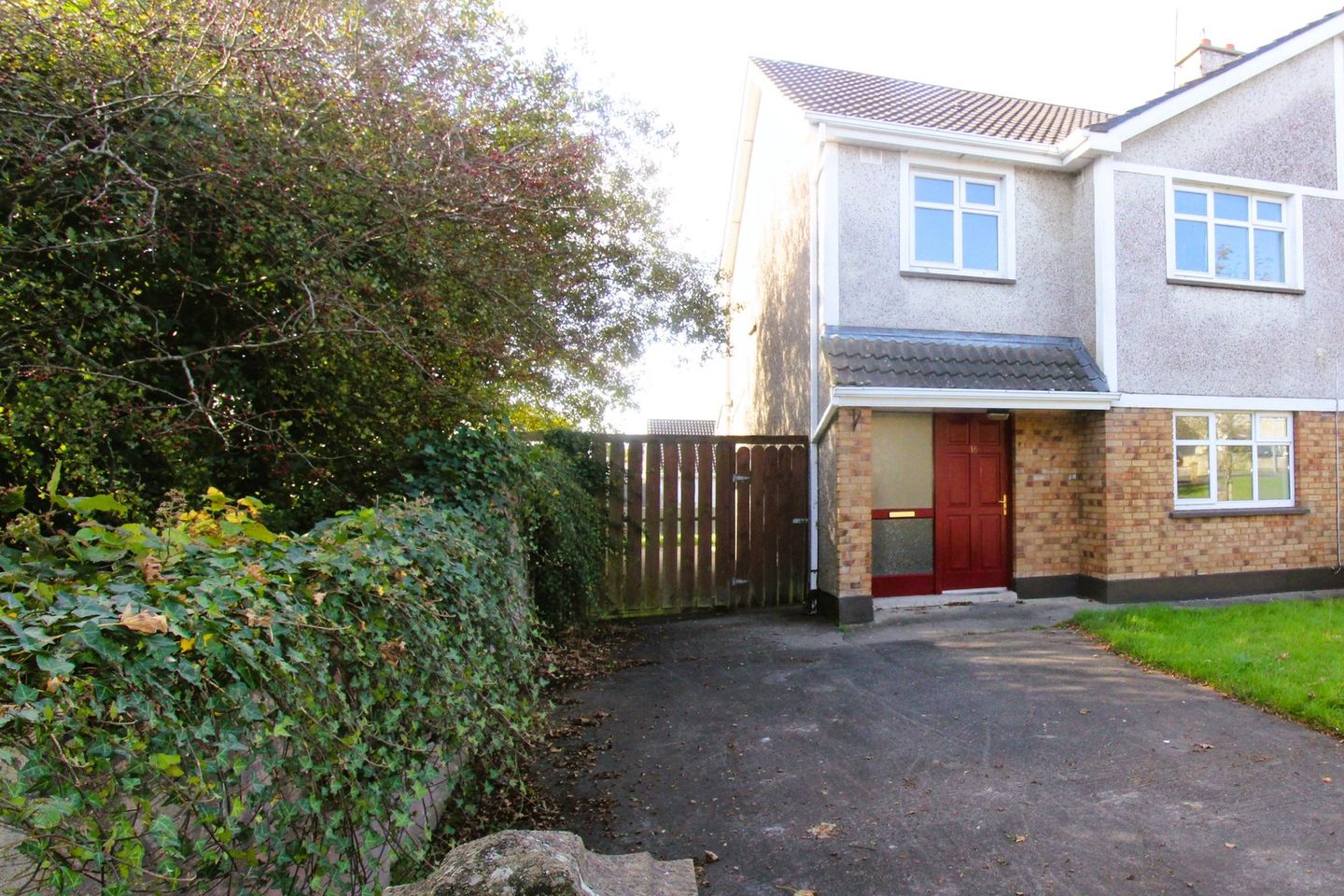 16 Woodville, Killala Road, Ballina, Co. Mayo, F26P5F1 is for sale on