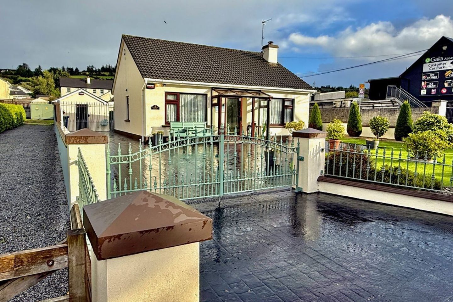 Bellwood House, Killarney Road, Abbeyfeale, Co. Limerick, V94V6VE