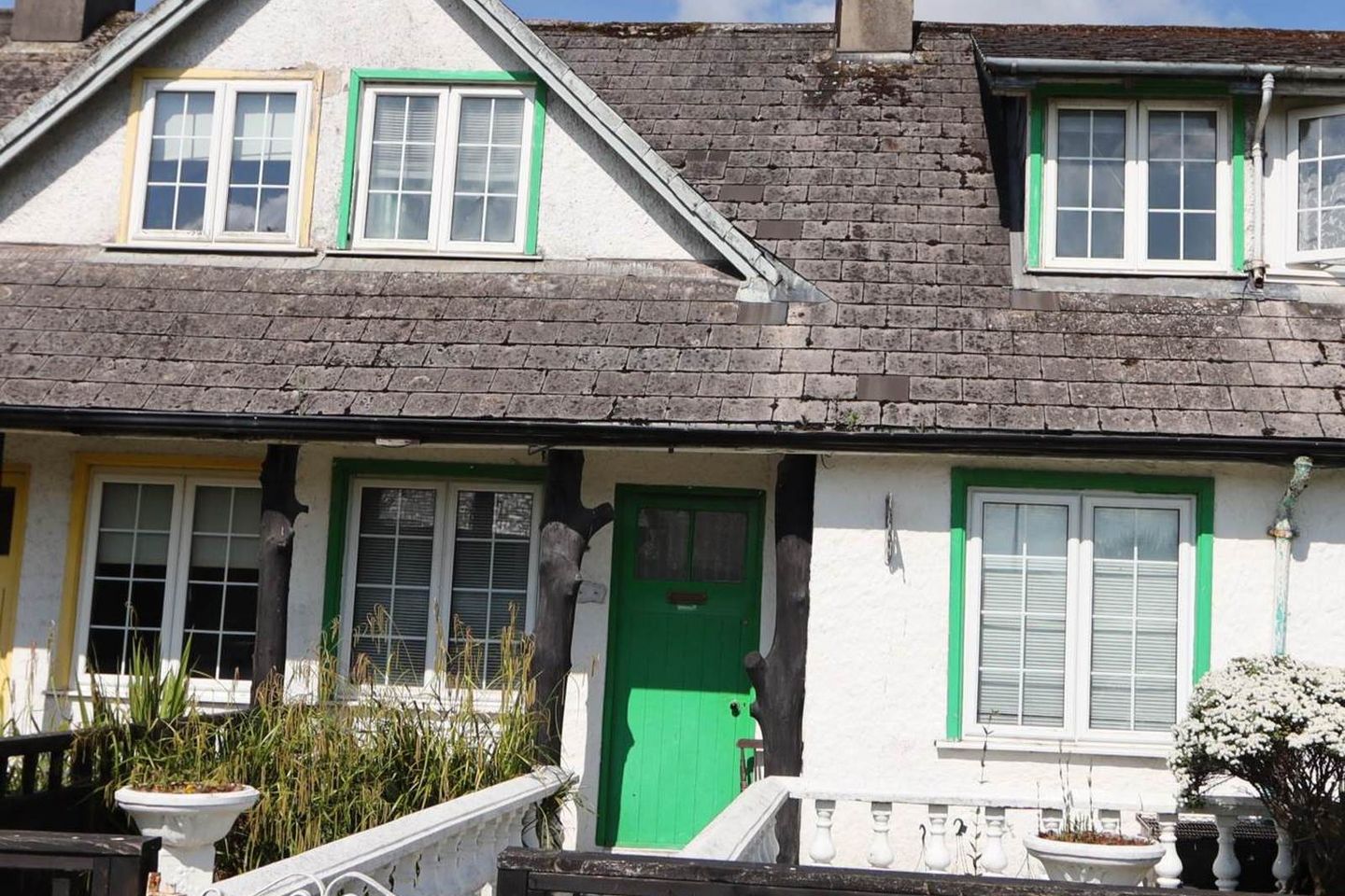 11 The Cottages, Rathkeale Road, Adare, Co. Limerick, V94YVA4 is for