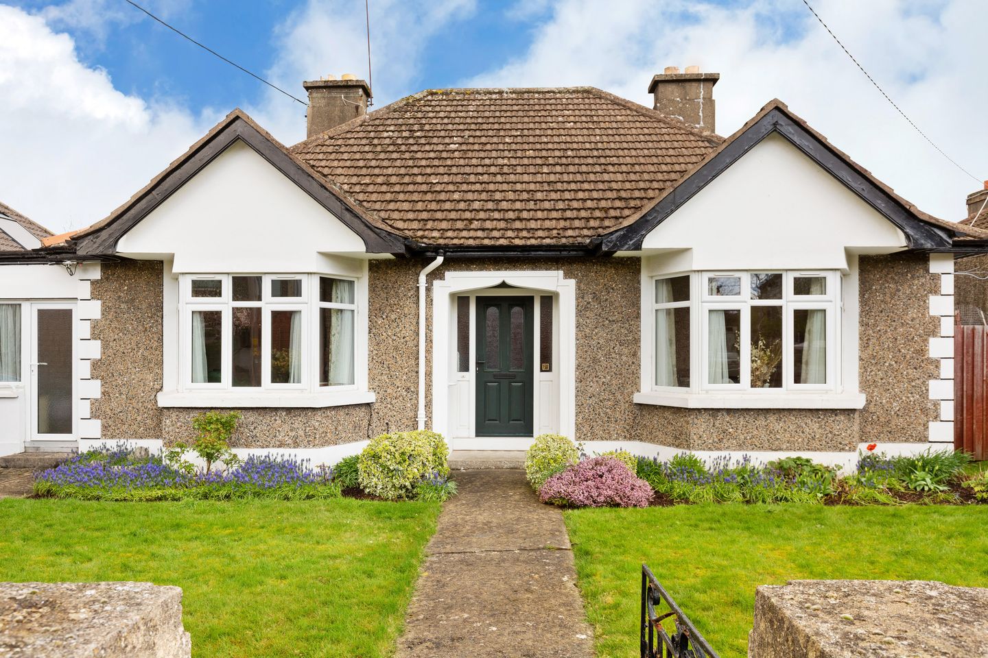 40 Highfield Park, Dundrum, Dundrum, Dublin 14, D14R2N3 is for sale on Daft.ie