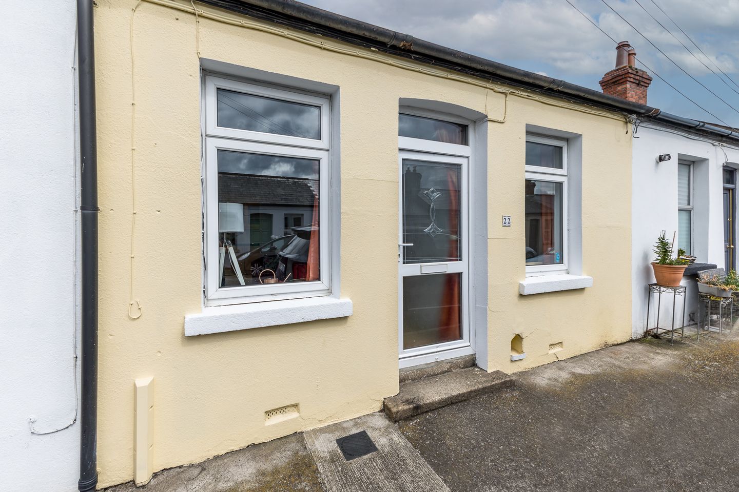 22 Kinahan Street, Infirmary Road, Stoneybatter, Dublin 7 is for sale