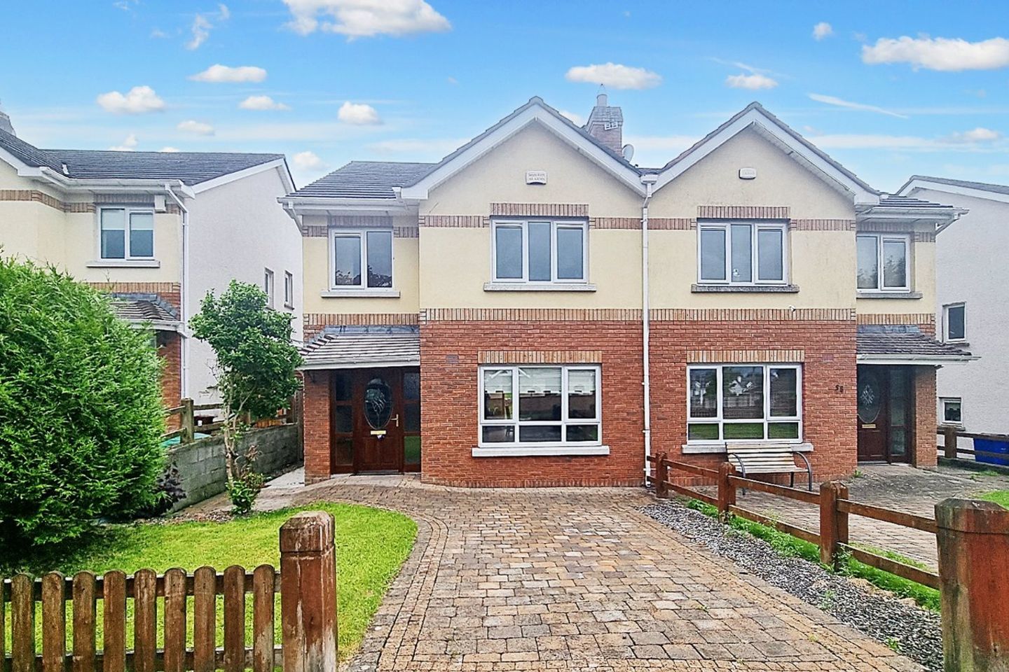 37 The Drumlins, Virginia, Co. Cavan, A82F8Y9 is for sale on Daft.ie