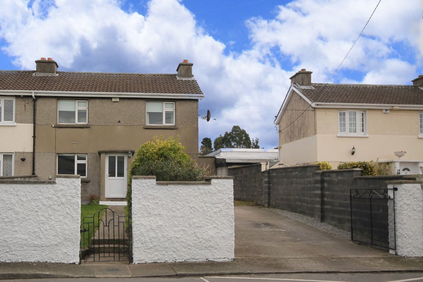 10 Dwyer Park, Bray, Co. Wicklow, A98KW11 is for sale on Daft.ie