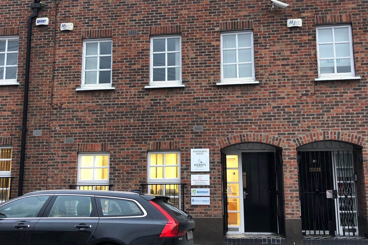 Wentworth House, 13 Eblana Villas, Grand Canal Street Lower, Dublin 2