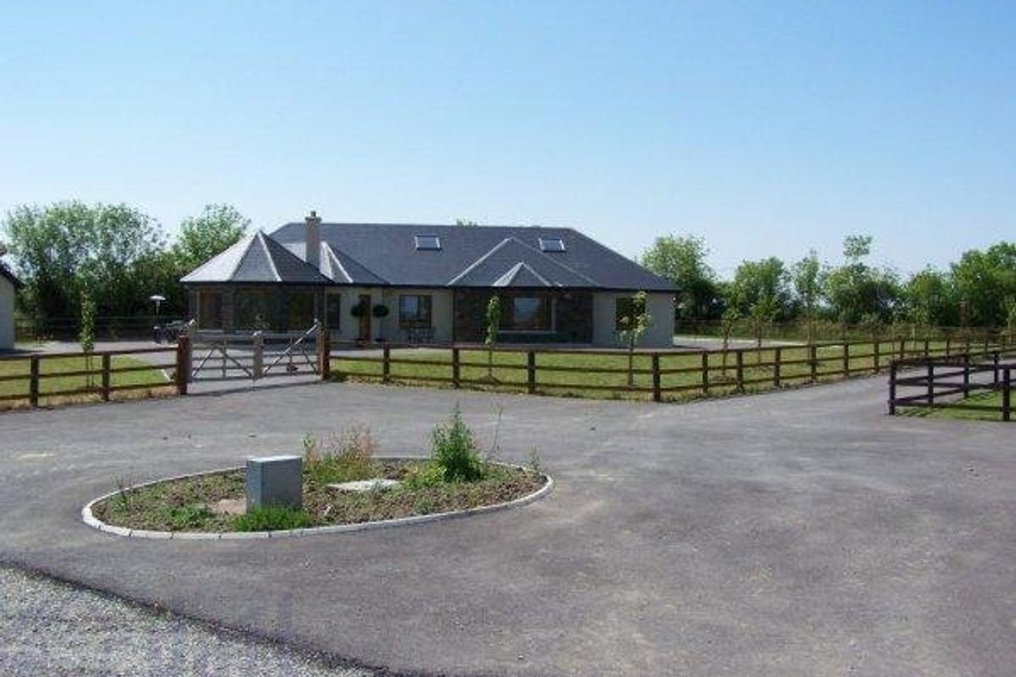 4 Willow Gardens, Kilmuckridge, Co. Wexford