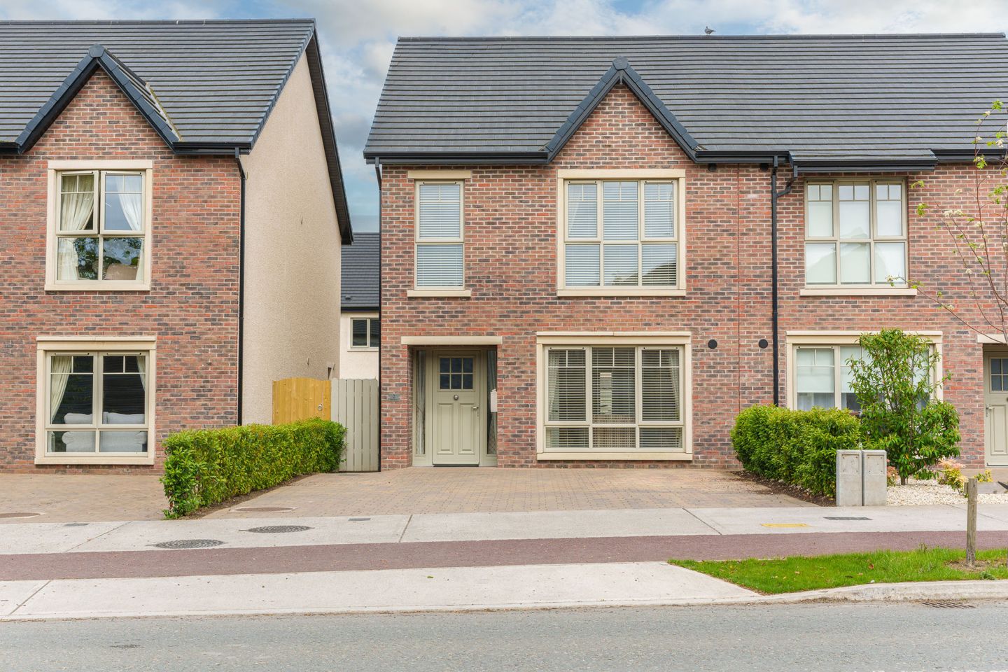 2 Potters Field Drive, Cappocksgreen, Ardee, Co. Louth, A92PWF8 is for