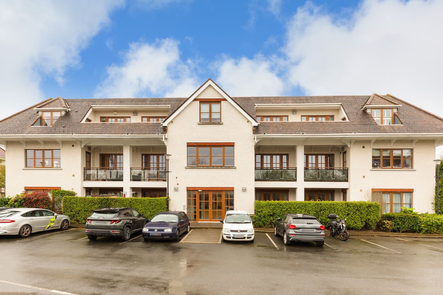 16 Cairnbrook Avenue, Carrickmines, Carrickmines, Dublin 18, D18TP40 is