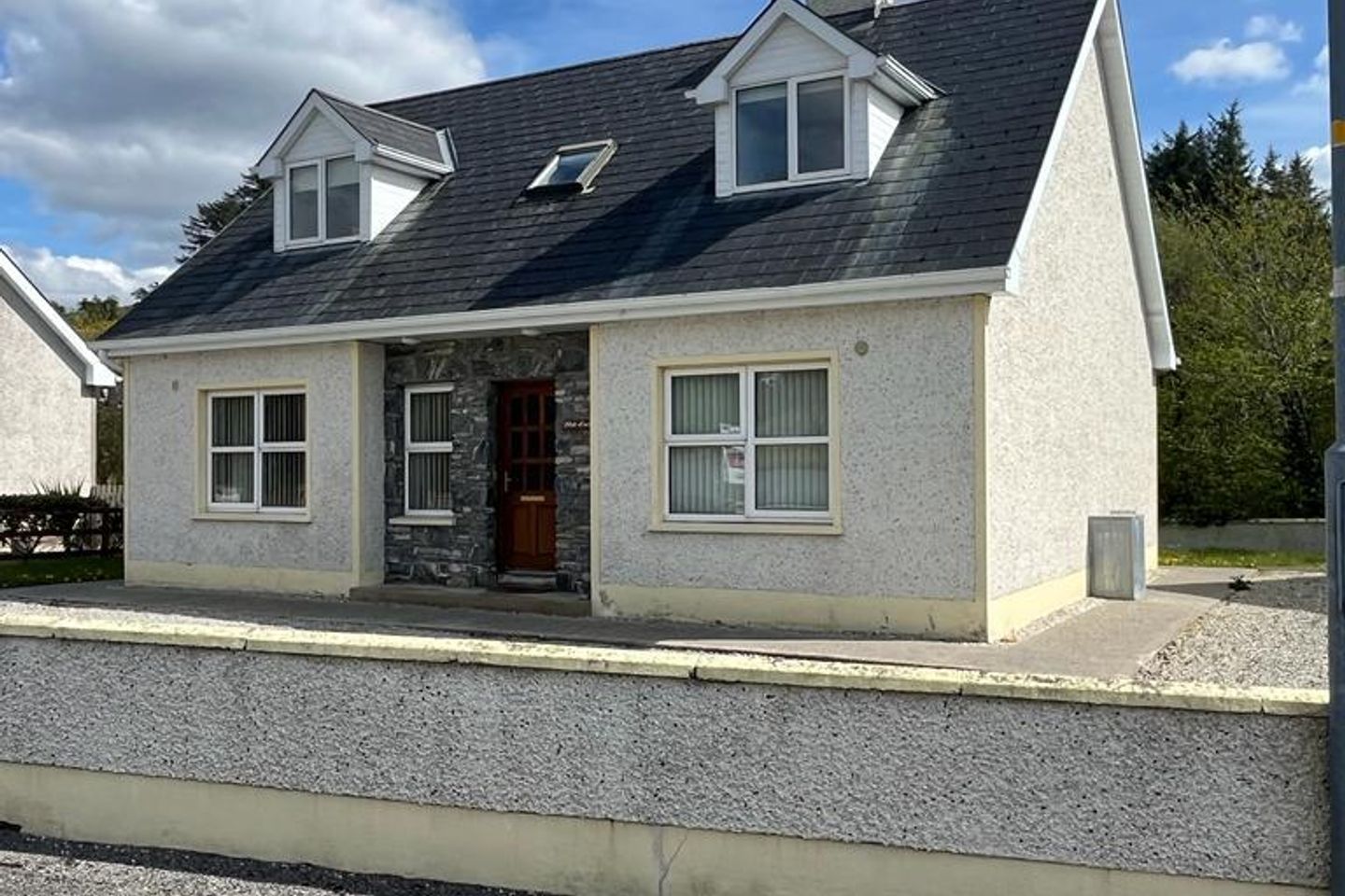 Dale Cottage, 2 The Glebe, Donegal Town, Co. Donegal, F94F8N1