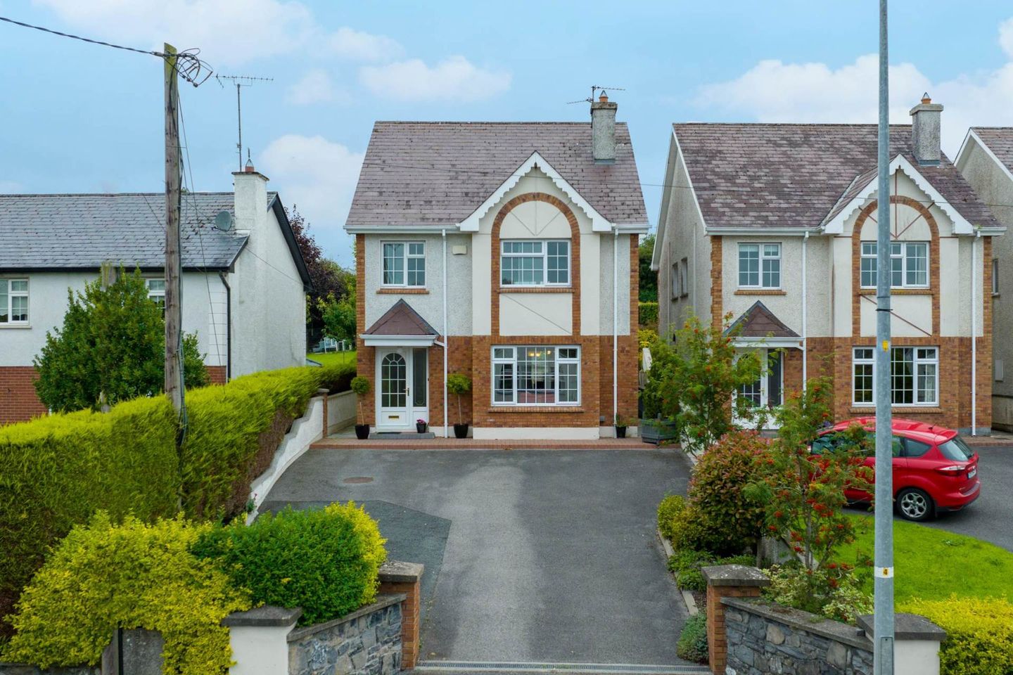 Clones Road, Butlersbridge, Butler's Bridge, Co. Cavan, H12HW86