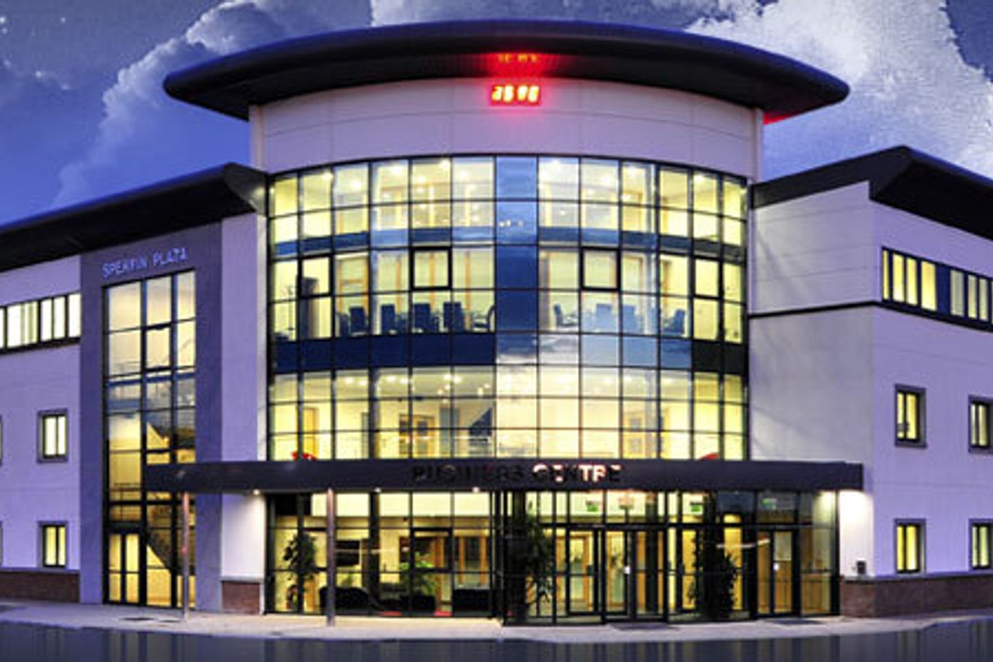 Commercial property for rent in Bracetown Business Park, Clonee, Dublin 15