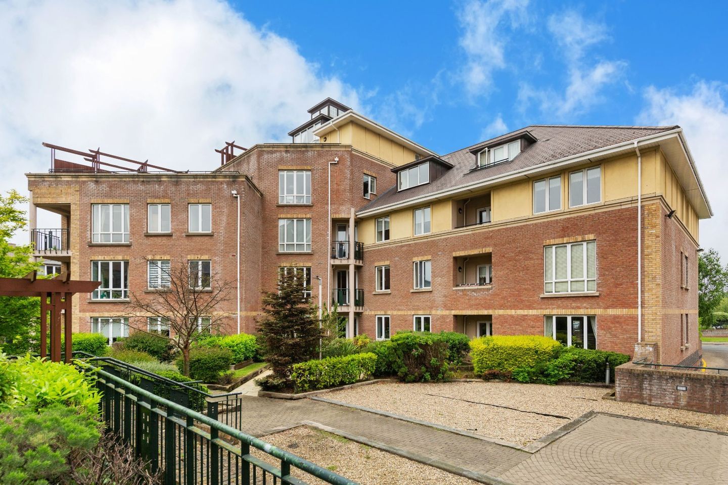 Apt 20 House 1, Linden Square, Blackrock, Co. Dublin, A94YT66 is for