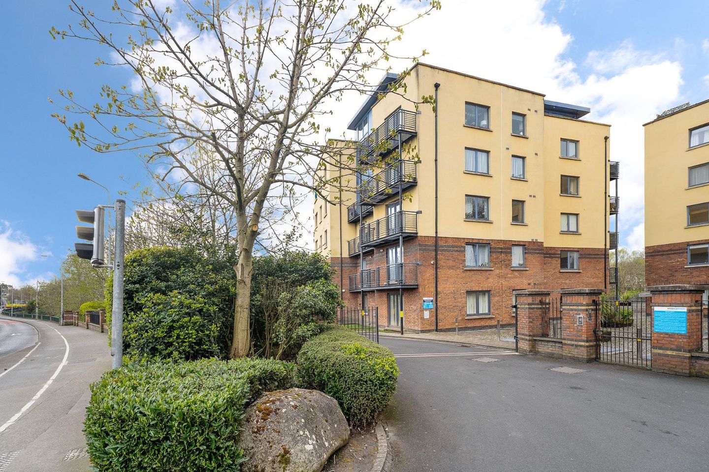 Apartment 11, Tolka Vale, Glasnevin, Dublin 11, D11K338 is for sale on