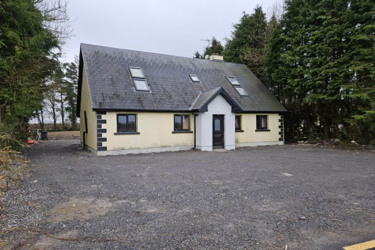 Longford Hill, Mountbellew, Co. Galway, H53KH42