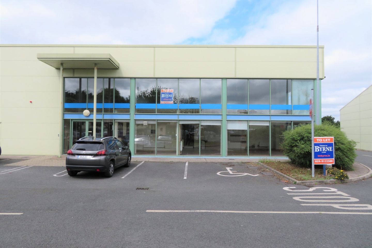 Commercial property for rent in Unit 5 Shamrock Business Park
