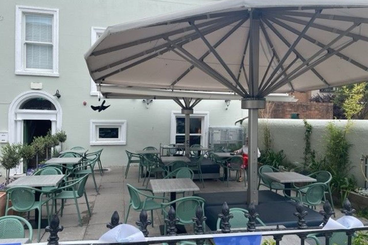 Commercial property for rent in 52 Glasthule Road, Glasthule, Dun