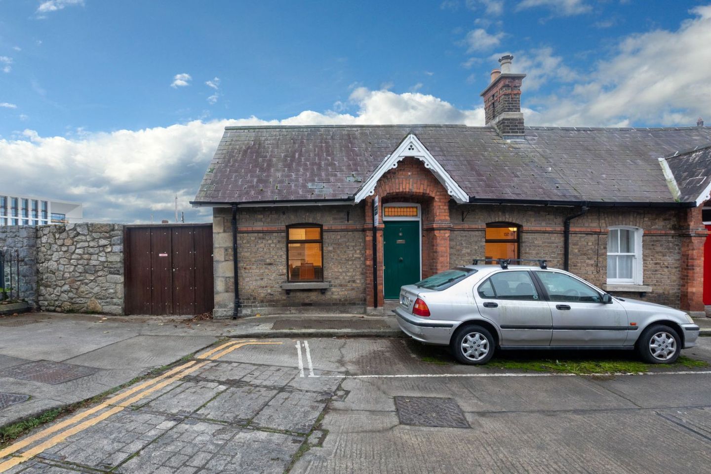 7 Estate Cottages, Shelbourne Road, Ballsbridge, Dublin 4, D04V4Y8
