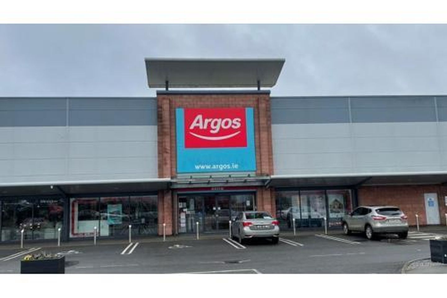 Commercial property for rent in Unit D, Tullamore Retail Park