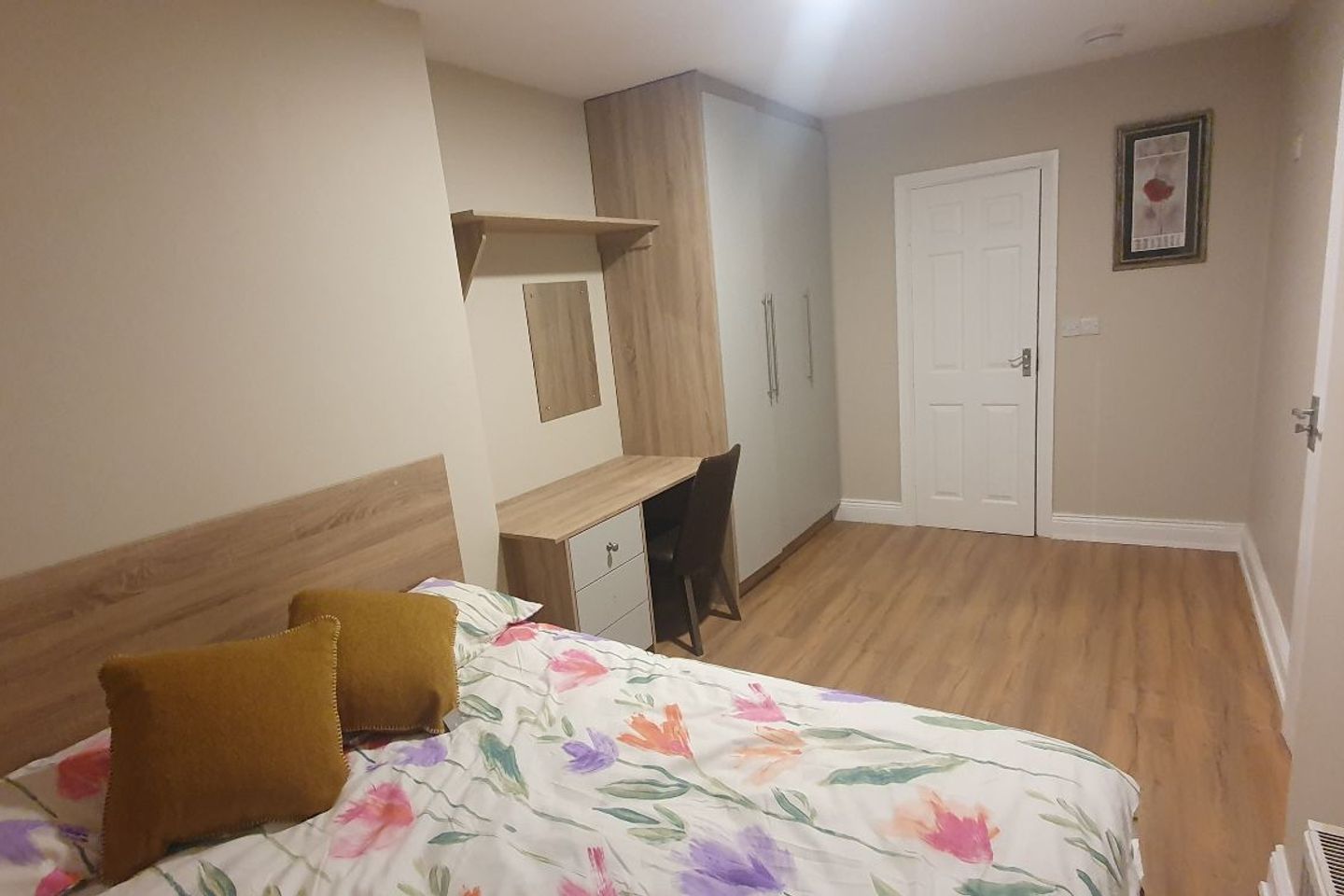 Single En-suite Bedroom, Utility Bills Included, Wilton, Co. Cork